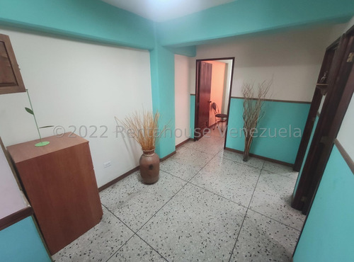 Imagen 27 de 30 de Rent-a-house Centro Occidente Vende Oficina En El Centro De Barquisimeto A 1 Cuadra De La Plaza Bolivar, Estado Lara, 0-4-2-4-5-9-3-7-5-4-2