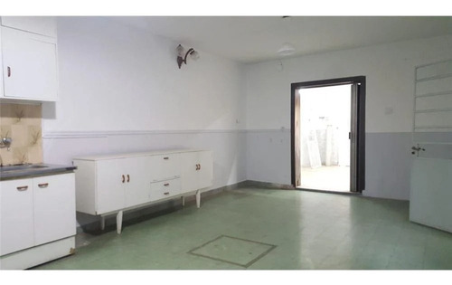 Imagen 1 de 12 de Casa Con Local Comercial