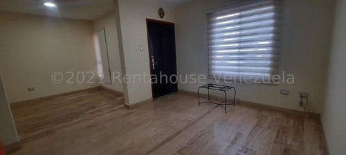 Imagen 2 de 14 de Mls Adl 22-9520 Townhouse En Venta En Av. Milagro Norte