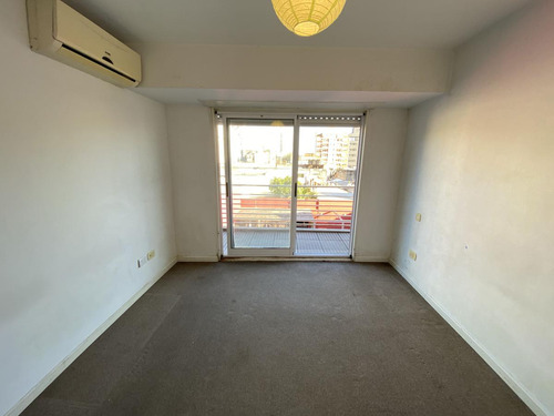Departamento 2 Ambientes De Categoría Con Cochera En Morón Centro