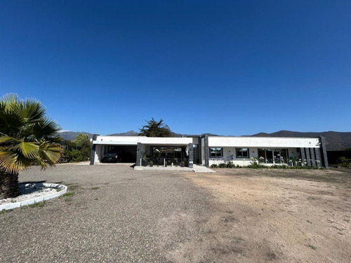 Hermosa Parcela Con 2 Casas En Venta De 5d 3b En Quillota