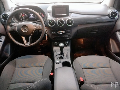 Imagen 12 de 15 de Mercedes-benz Clase B 2013 1.6 B200 City 156cv W246