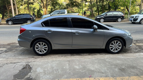 Imagem 3 de 11 de Honda Civic Lxr