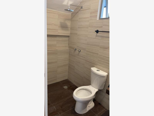 Imagen 7 de 12 de Casa Sola En Venta La Llave Residencial