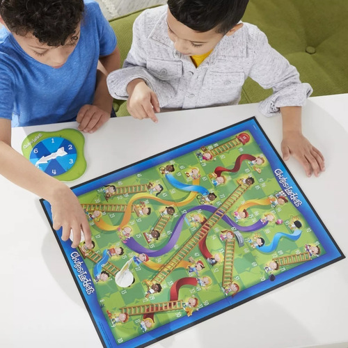 Imagen 3 de 6 de Chutes And Ladders - Hasbro - Juego De Mesa