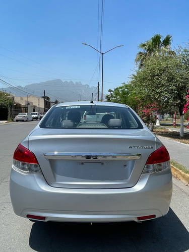 Dodge Attitude 1.2 Se Mt