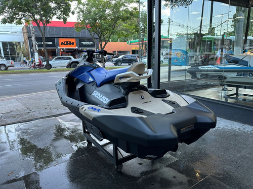 Seadoo Jet Ski Spark Trixx 3up - 2025