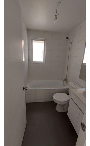Casa Los Nogales Sur En "barrio El Sol " (4d-3b) -