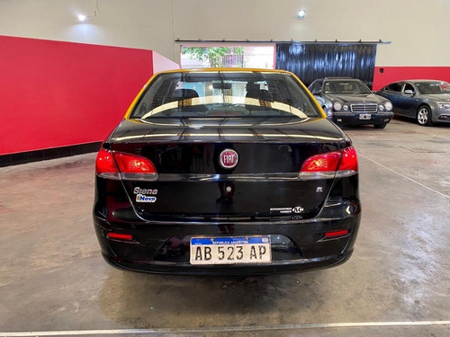Imagen 6 de 12 de Fiat Siena 1.4 El 2017 Taxi C/licencia $800.000 Y Cuotas!!