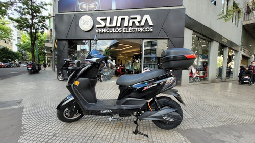 Imagen 10 de 18 de Moto Electrica Sunra Leo / Promo Con Baul De Regalo / G