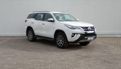 Imagen 9 de 14 de Toyota 2016 Hilux Sw4 Tdi Srx At L/16