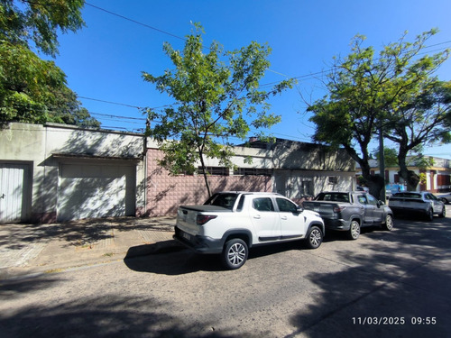 Venta Casa 5 Dormitorios Centro Con Cochera