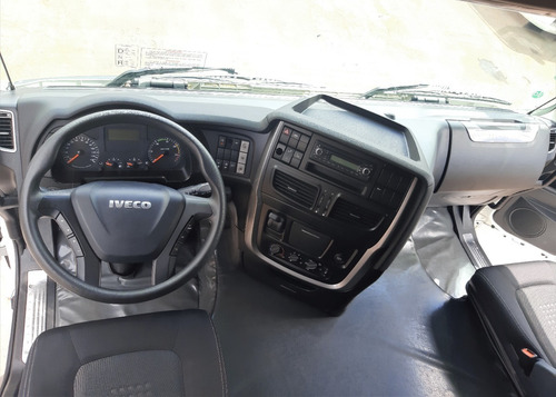 Iveco Stralis 440 Hiway Ano 2019/19 6x2 Automático²