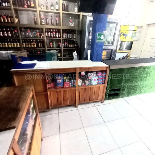 Venta De Fondo De Comercio En La Av. La Armada, Catia La Mar