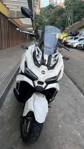Se Vende Sym Adx 150 Color Blanco, Intacta , Poco Uso