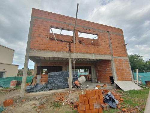 Imagen 5 de 15 de Hermosa Casa En Pilar Del Este