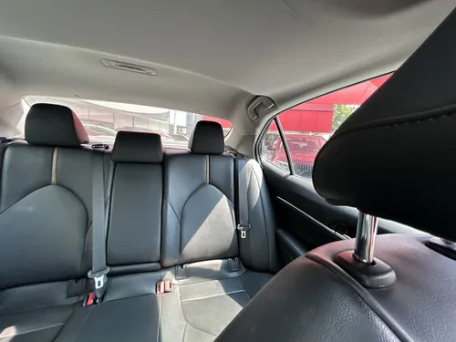 Toyota Camry XLE NAVI