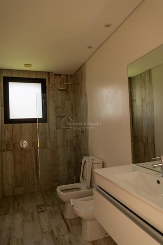 Imagen 13 de 22 de Divina Casa En Barrio Carmel !