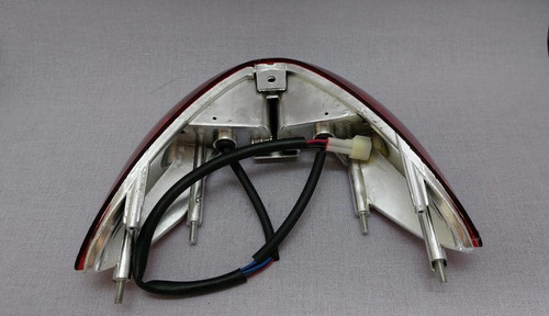 Imagen 2 de 3 de Stop O Faro Trasero De Moto Tx200 Completo