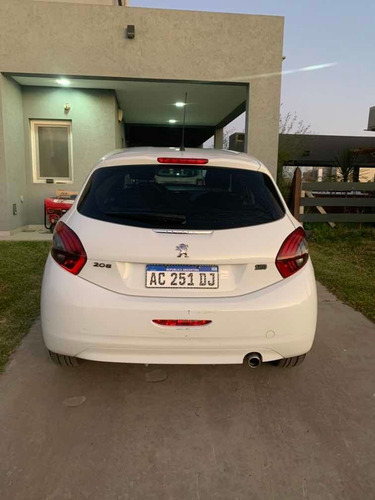 Peugeot 208 1.6 Active 2018