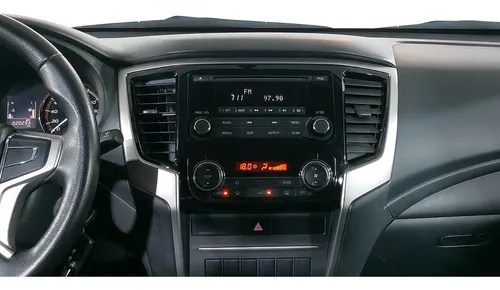 Mitsubishi L200 2.4 GLX GASOLINA