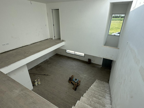 Se Vende - Duplex En Zona Sur - A Estrenar - 3 Dormitorios - Barrio Cerrado