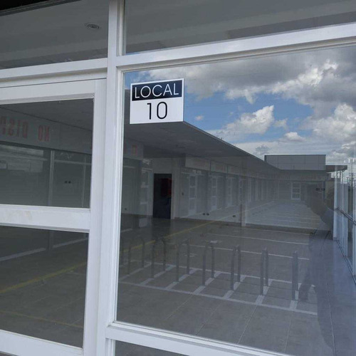 Local Com. De 143 M2, Sector Fdo El Carmen (69295)