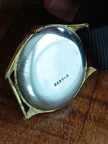 Relógio Vintage Suíço À Corda Certina (Usado)