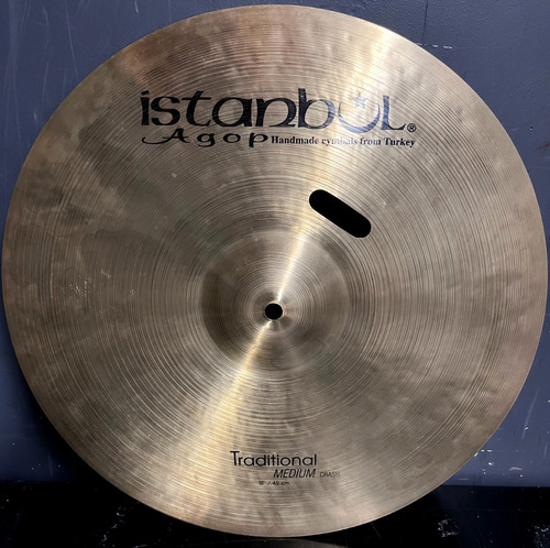 Platillo Istanbul Traditio Medium Crash 18 Pulgadas Reparado