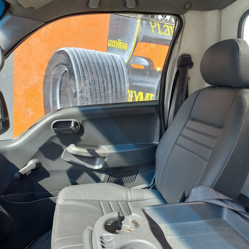 Kia Bongo 2.5 Std 4x2 Rs Turbo C/ Carroceria 2p