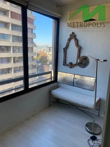 Departamento En Arriendo De 2 Dorm. En Las Condes