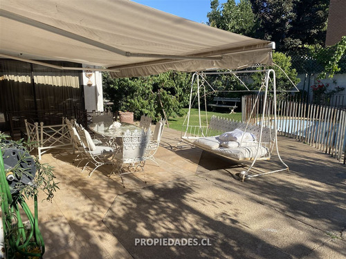 Casa En Venta De 5 Dorm. En Lo Barnechea