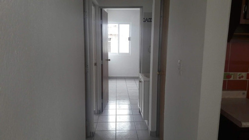 Imagen 12 de 14 de Casa En Colonia Snte Calle Cerrada Con Vigilancia