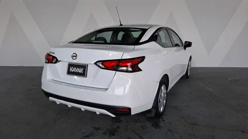 Nissan Versa 1.6 Sense Cvt