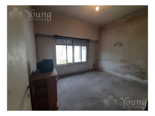 Imagen 9 de 28 de Casa De 4 Ambientes Con Jardin Y Pileta En Berazategui