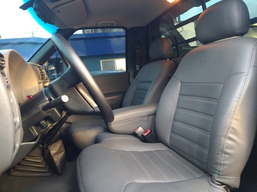 Imagem 7 de 10 de Chevrolet S10 2.4 Advantage Cab. Simples 4x2 Flexpower 2p