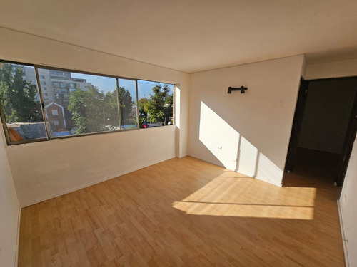 Vv Acogedor Departamento En Ñuñoa. Excelente Ubicación.