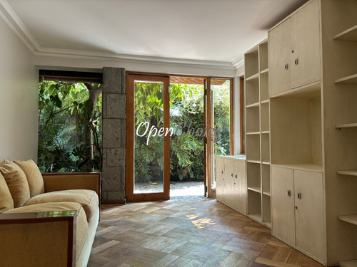 5 Dormitorios / 4 Baños / Estar / Jardín / Alonso Cordova