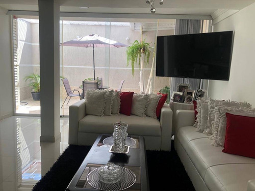 Imagen 16 de 26 de Venta Townhouse Tazajal Naguanagua 0412-4860923.