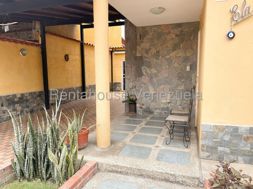 Casa Antares Del Avila. Guatire. Ar Mls # 25-22420