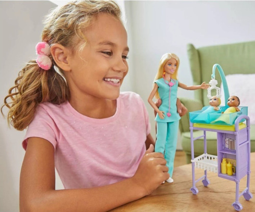 Imagem 7 de 8 de Barbie Profissões Medica Pediatra Loira Mattel Ms