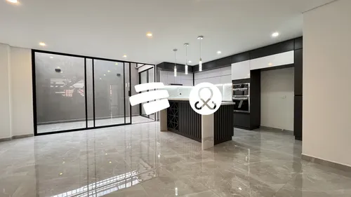 Casa En Venta En Rionegro