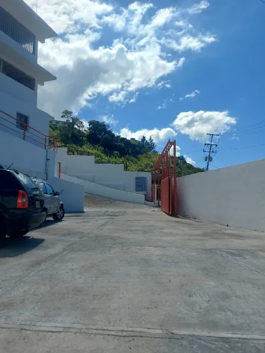 Galpón Industrial De 2.100 Mts