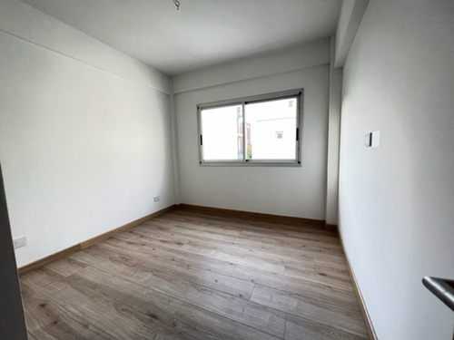 Imagen 5 de 11 de Departamento Venta 2 Amb Villa Del Parque C/balcón
