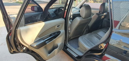 Imagem 10 de 11 de Hyundai Tucson 2010 2.7 Gls 4x4 Aut. 5p