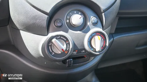Nissan Versa 1.6 Drive Mt