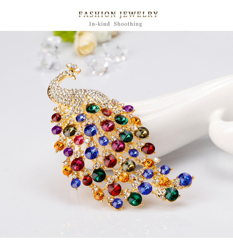 De Broche En Forma De Pavo Real Con Diamantes De Imitación