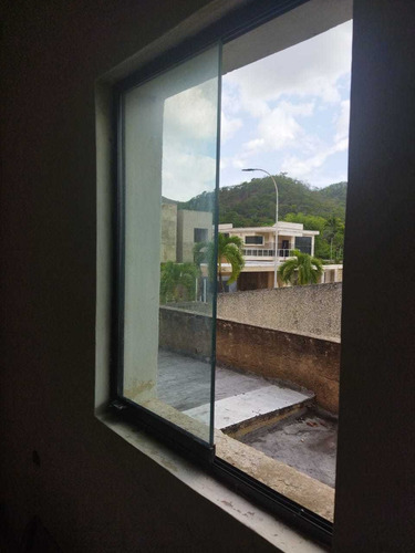 Imagen 19 de 24 de Maria Vende Casa En Urbanización Guataparo