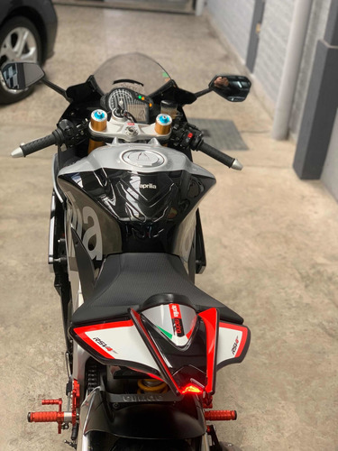 Aprilia Rsv4