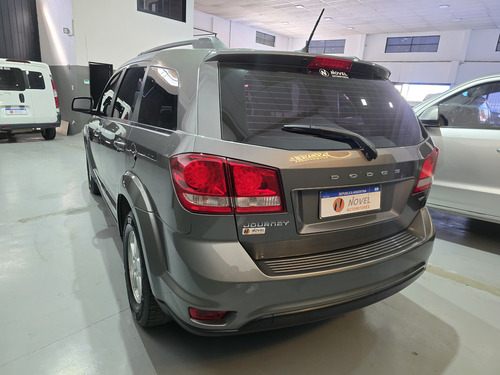 Dodge Journey 2.4 Sxt Atx Techo 3filas